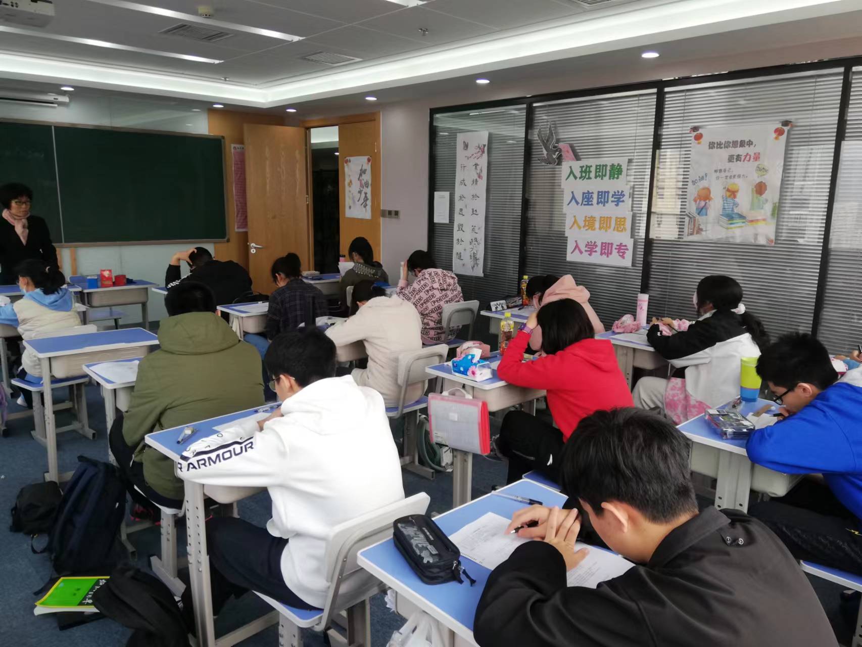 2023北京高考复读全封闭的学校哪个好？